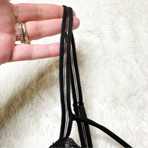 PINK VS Lace Date Night Push Up Bra in Black Lace Women’s 34C - Picture 4 of 9